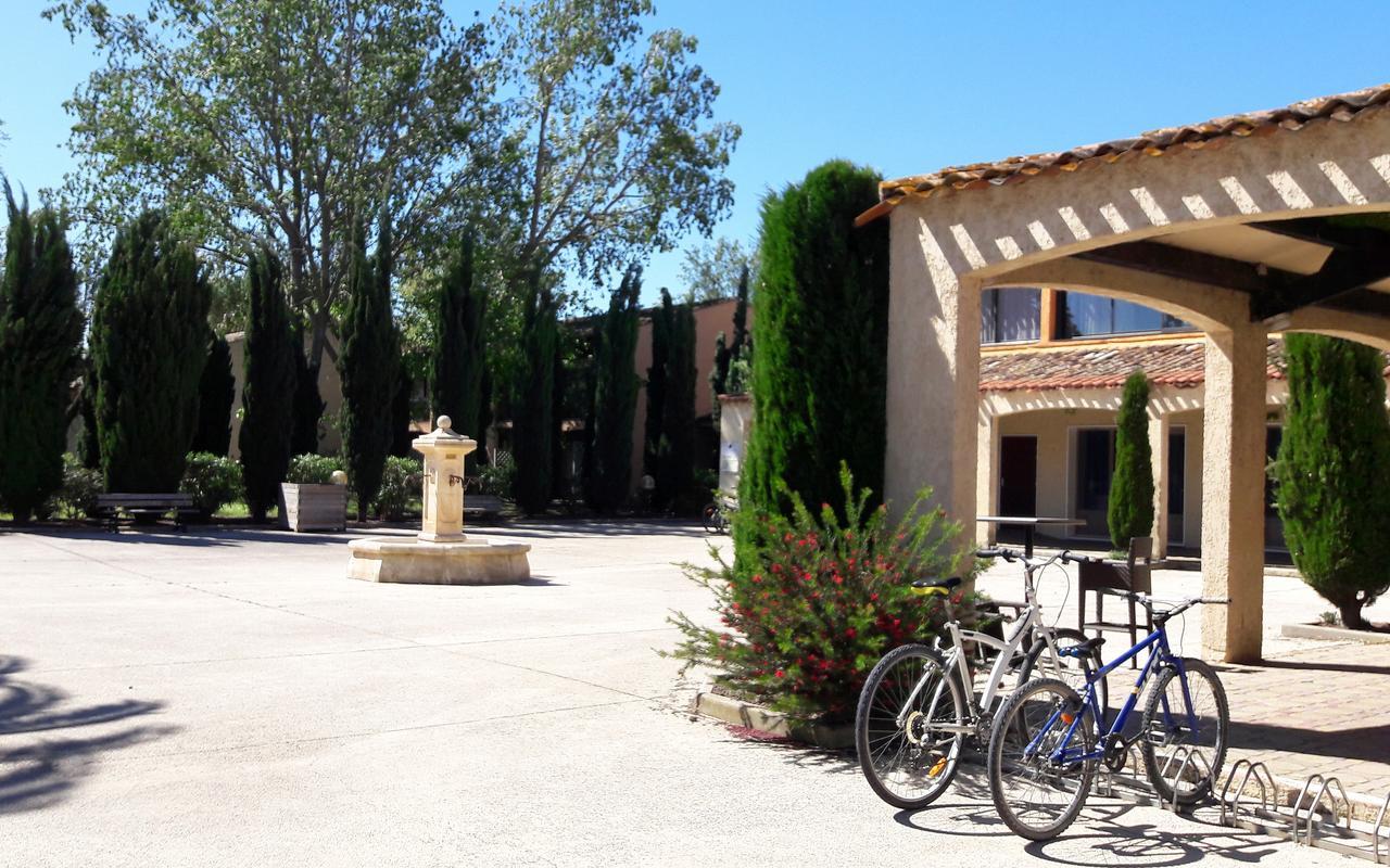 Residence Odalys Le Village Camarguais Les Gardians Arles Exterior photo